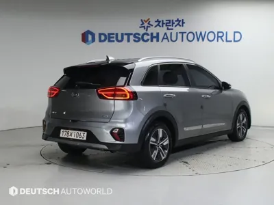 Kia Niro 2020, 127577 км, за 10444.03 USD