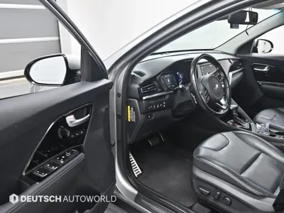 Kia Niro 2020, 127577 км, за 10444.03 USD - фото 11