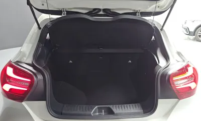 Mercedes-Benz A-Class 2018, 97562 км, за 14113.17 USD - фото 20