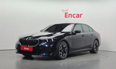 BMW i5 · 2024 год
