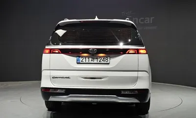 Kia Canival 2021, 97801 км, за 14171.48 USD