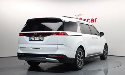 Kia Canival 2021, 76550 км, за 15659.07 USD