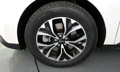 Kia Canival 2021, 76550 км, за 15659.07 USD