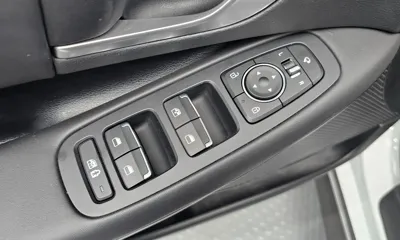Hyundai Sonata 2022, 74361 км, за 9673.01 USD - фото 27