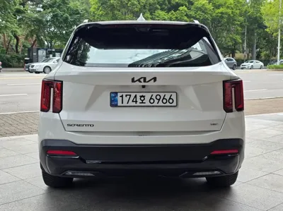 Kia Sorento 2024, 32000 км, за 12182.72 USD