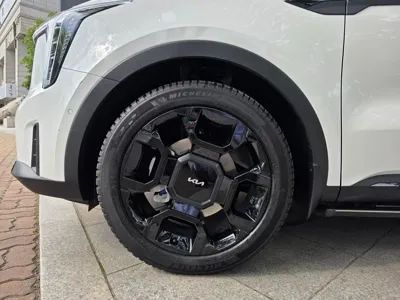 Kia Sorento 2024, 32000 км, за 12182.72 USD