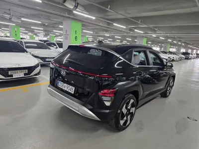 Hyundai Kona 2023, 29731 км, за 12800.32 USD