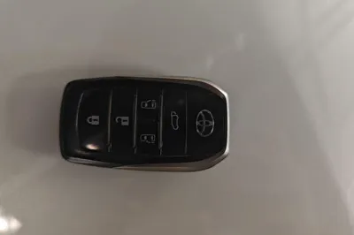 Toyota Alphard 2020, 120399 км, за 74425 USD - фото 23