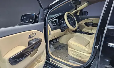Kia Canival 2017, 122058 км, за 9787.17 USD - фото 11