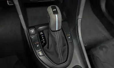 Hyundai Veloster 2022, 47253 км, за 15621.53 USD - фото 9