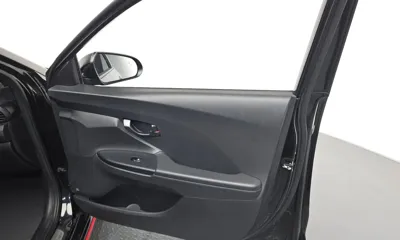 Hyundai Veloster 2022, 47253 км, за 15621.53 USD - фото 25