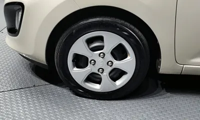 Kia Morning 2015, 156639 км, за 2537.08 USD
