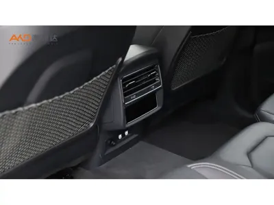 Audi Q8 2020, 6000 км, за 57168.9 USD - фото 9