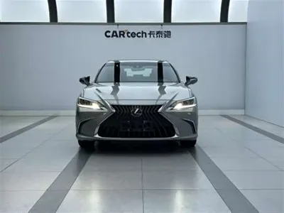 Lexus ES 2023, 80100 км, за 23248.52 USD