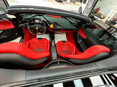 Ferrari SF90 2023, 3100 км, за 338607.67 USD - фото 9