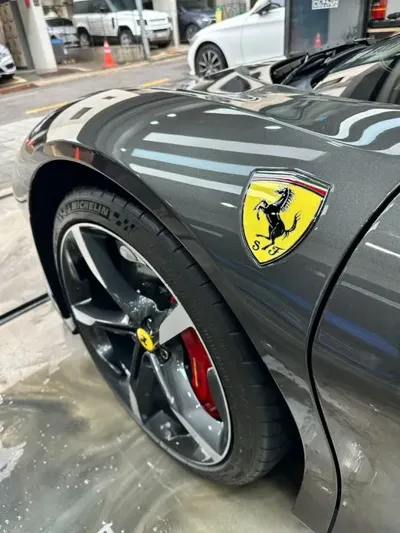 Ferrari SF90 2023, 3100 км, за 338607.67 USD - фото 20