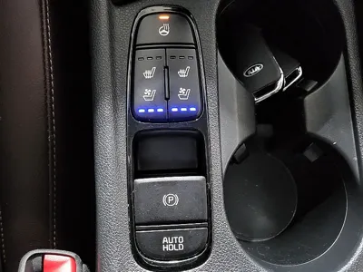 Kia Niro 2020, 38002 км, за 14113.17 USD - фото 16