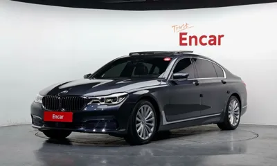 BMW 7-Series · 2016 год