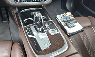 BMW 7-Series 2016, 89225 км, за 21010.9 USD - фото 9