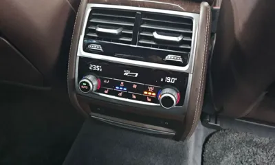 BMW 7-Series 2016, 89225 км, за 21010.9 USD - фото 18