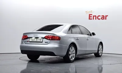 Audi A4 2010, 92049 км, за 3246.16 USD
