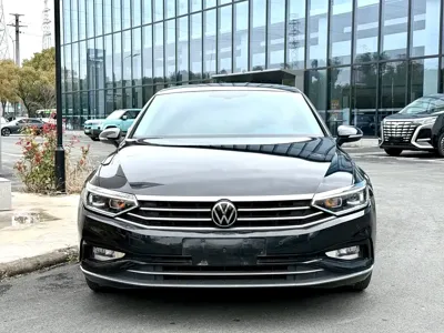 Volkswagen Magotan 2022, 39000 км, за 15376.39 USD