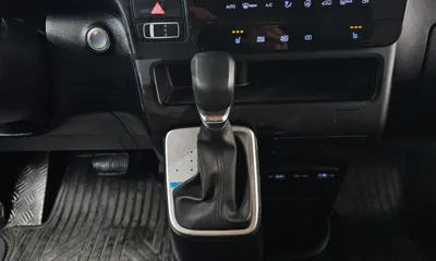 Hyundai Staria 2023, 43408 км, за 16604.8 USD - фото 9
