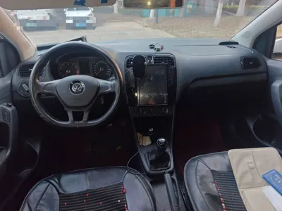 Volkswagen Polo 2016, 41100 км, за 4717 USD - фото 10