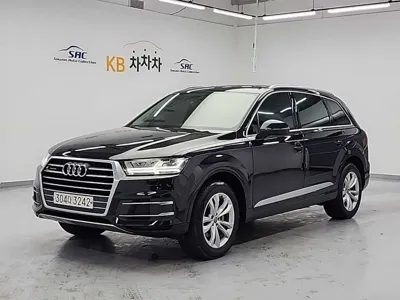 Audi Q7 · 2019 год