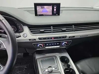 Audi Q7 2019, 84165 км, за 18827.37 USD - фото 11