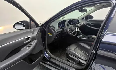 Hyundai Sonata 2020, 71859 км, за 8970.94 USD - фото 10