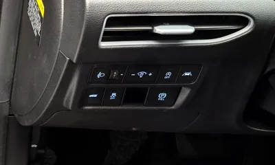 Hyundai Sonata 2020, 71859 км, за 8970.94 USD - фото 13