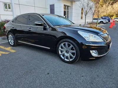 Hyundai Equus 2012, 129205 км, за 3778.5 USD