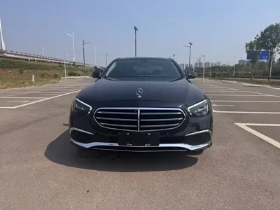 Mercedes-Benz E-Class 2023, 40000 км, за 38926.1 USD