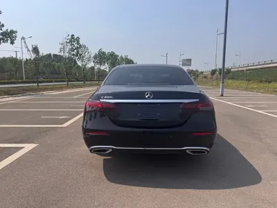 Mercedes-Benz E-Class 2023, 40000 км, за 38926.1 USD