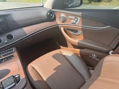 Mercedes-Benz E-Class 2023, 40000 км, за 38868.96 USD - фото 14