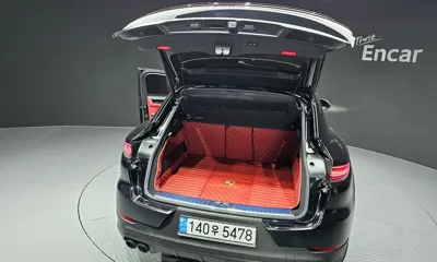 Porsche Cayenne 2020, 43804 км, за 61380.9 USD - фото 20