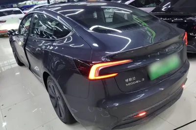 Tesla Model 3 2023, 25200 км, за 29887 USD