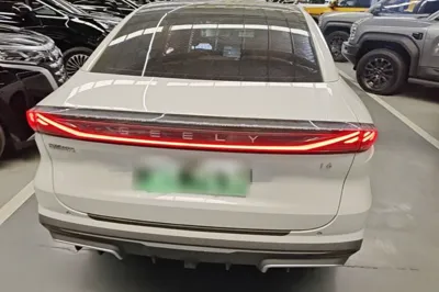 Geely Galaxy L6 2023, 33900 км, за 12591 USD