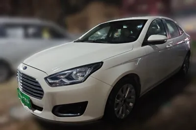 Ford Escort · 2017 год
