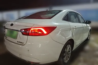 Ford Escort 2017, 38600 км, за 5038 USD - фото 6