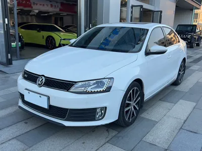 Volkswagen Sagitar · 2013 год