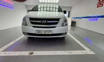 Hyundai Starex 2015, 180373 км, за 4232.6 USD