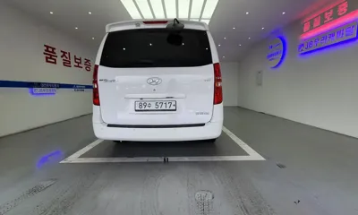 Hyundai Starex 2015, 180373 км, за 4232.6 USD