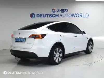 Tesla Model Y 2022, 82486 км, за 24944.2 USD