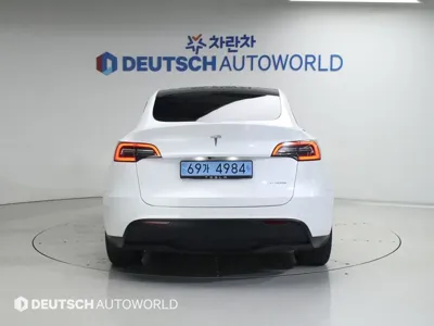 Tesla Model Y 2022, 82486 км, за 24944.2 USD