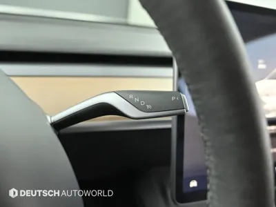 Tesla Model Y 2022, 82486 км, за 24944.2 USD - фото 9