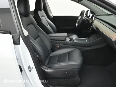 Tesla Model Y 2022, 82486 км, за 24944.2 USD - фото 10