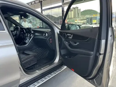 Mercedes-Benz GLC 2019, 149000 км, за 19687.67 USD