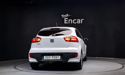 Kia Pride 2017, 68194 км, за 4768.21 USD